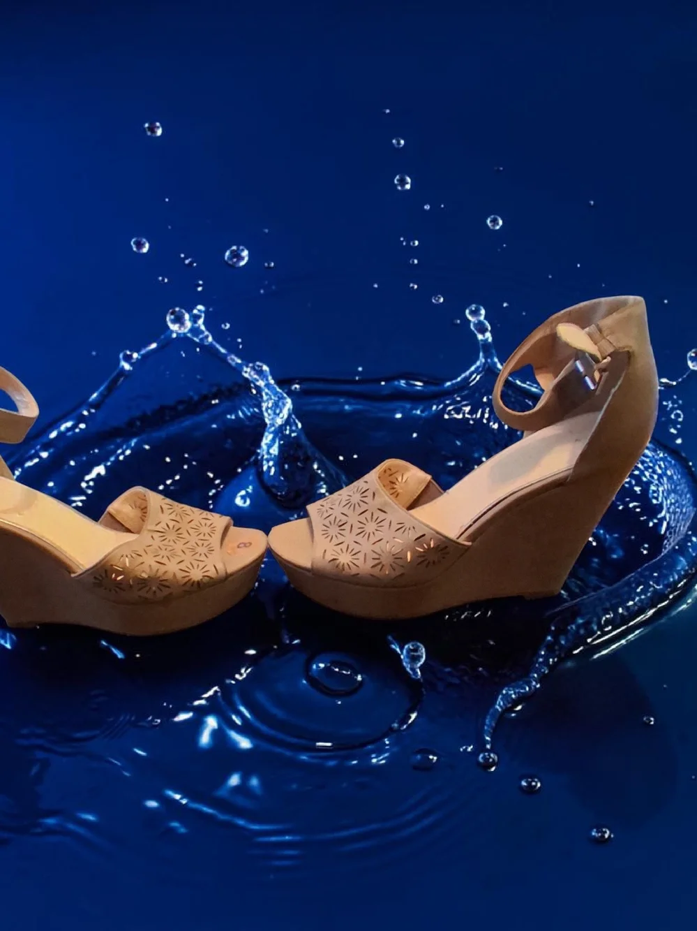 Jessica Simpson tan wedge sandal laser-cut pattern ankle strap Women's Shoe Sz 8